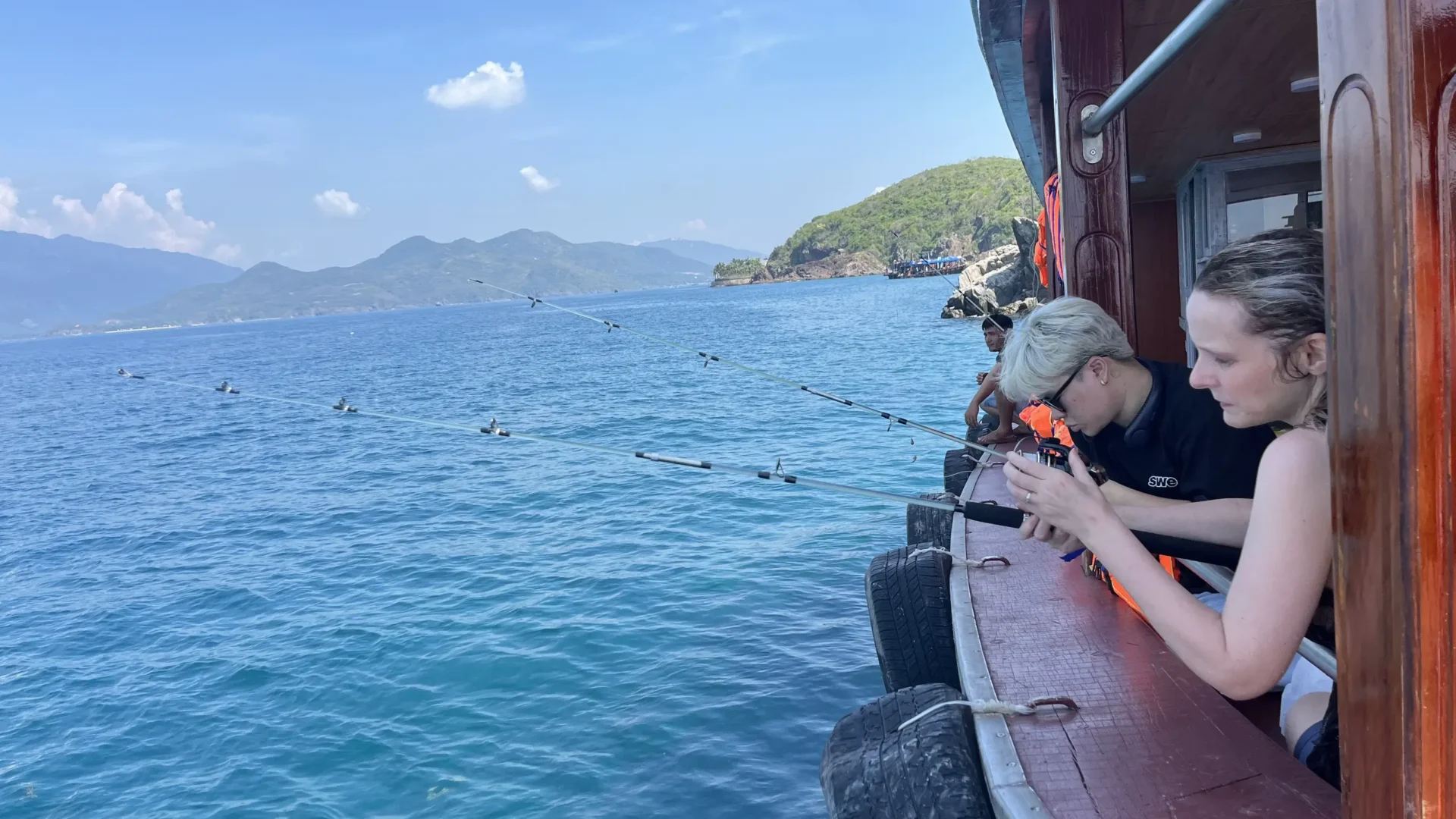 Tour câu mực đêm Nha Trang