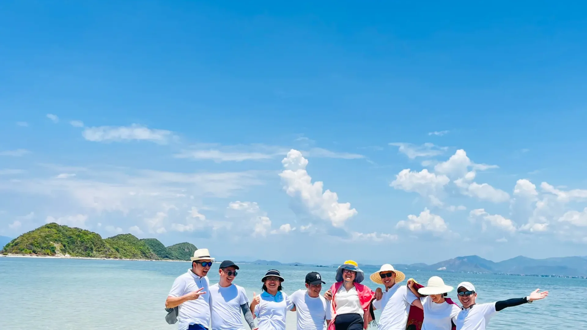 Diep Son – Doc Let Nha Trang 1 day tour