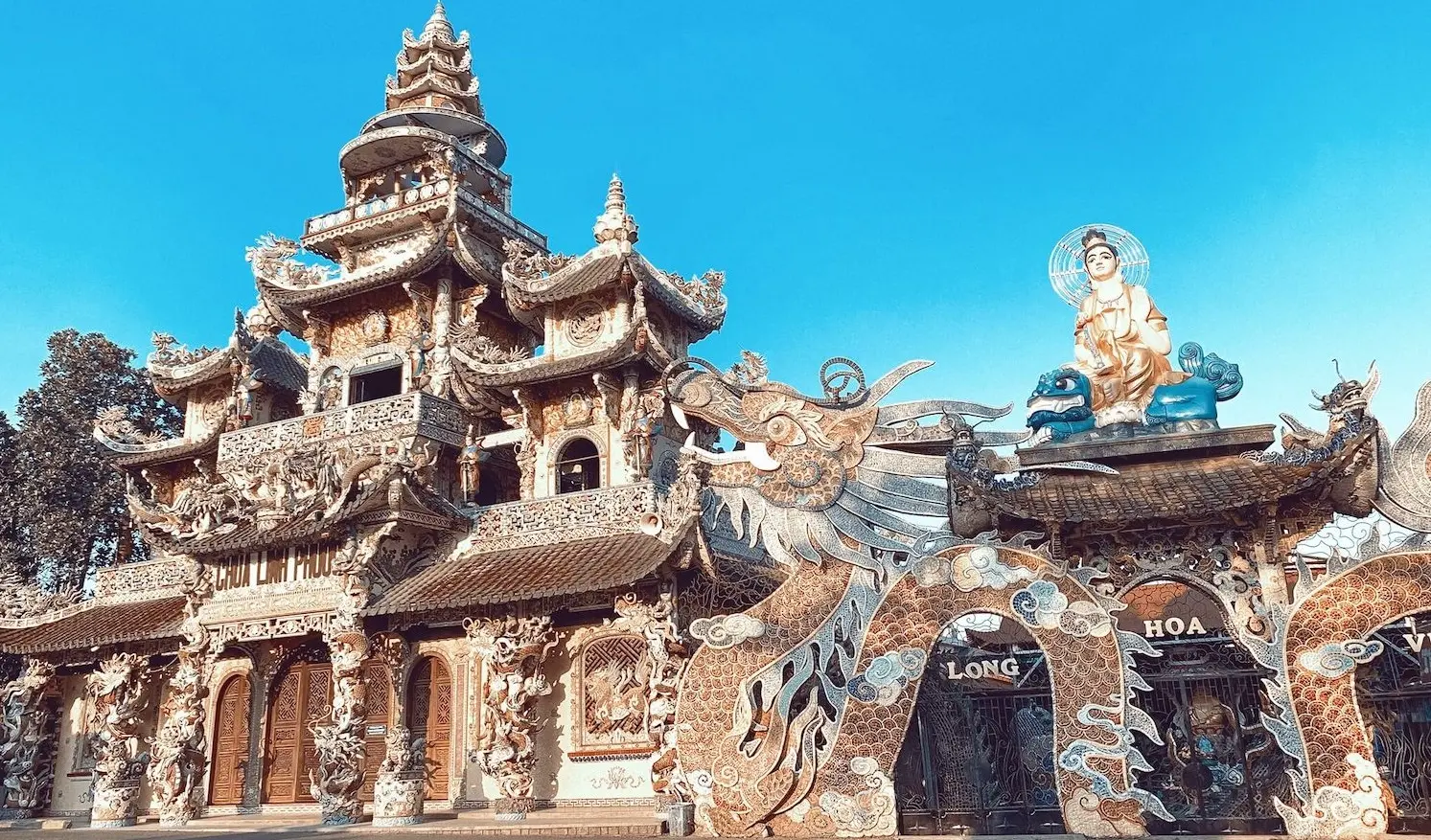 Tour khám phá văn hóa Đà Lạt : ga xe lửa cổ – núi Langbiang