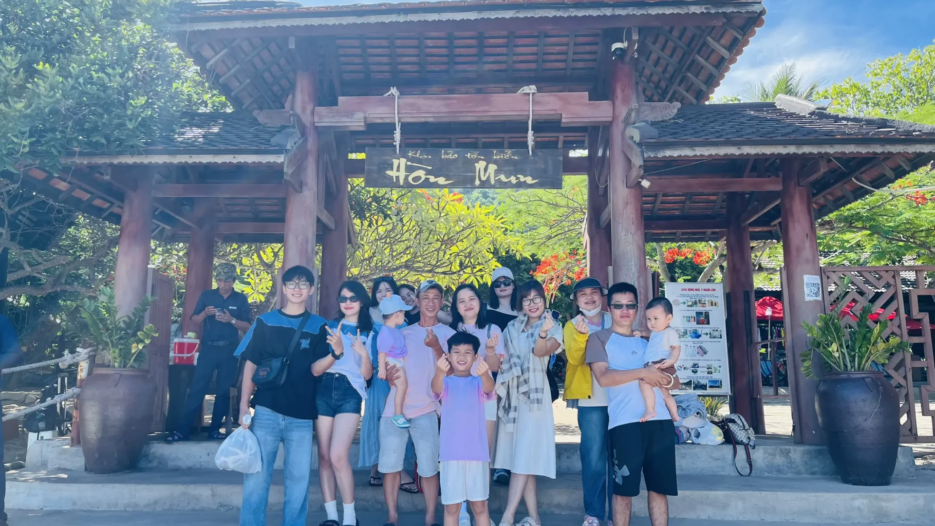 Tour đảo vip Hòn Mun – Hòn Tằm