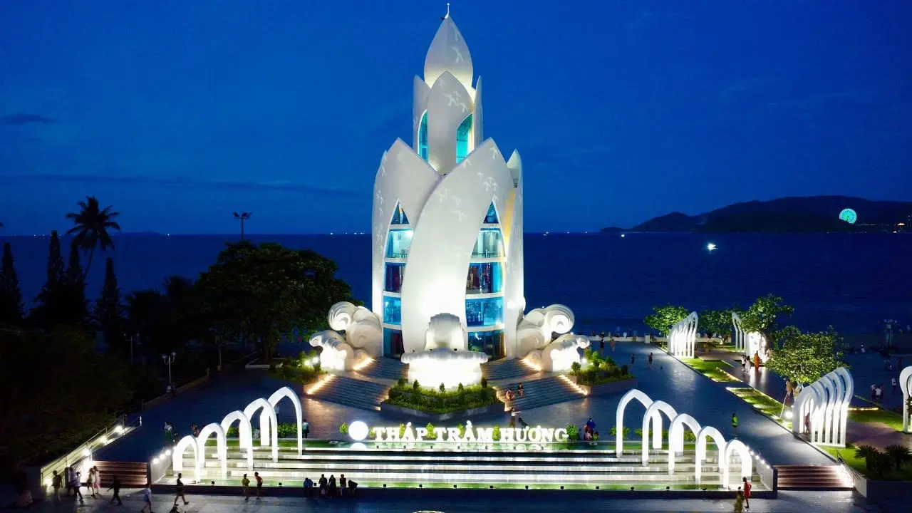 Nha Trang 3 days 2 nights tour of the blue sea city