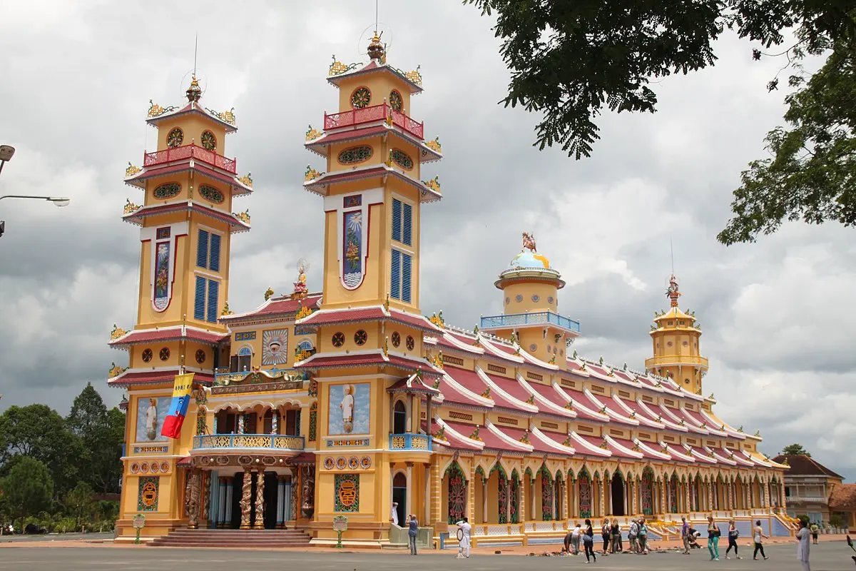 6 Days 5 Nights Can Tho – Ho Chi Minh City – Mui Ne – Da Lat